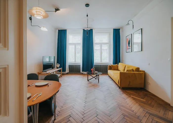 Bohemian Experience Aparthotel