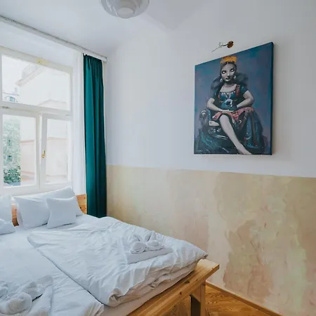 Bohemian Experience Lägenhetshotell 4*