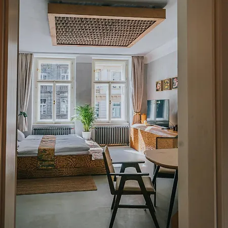 Hotel apartamentowy Bohemian Experience 4*