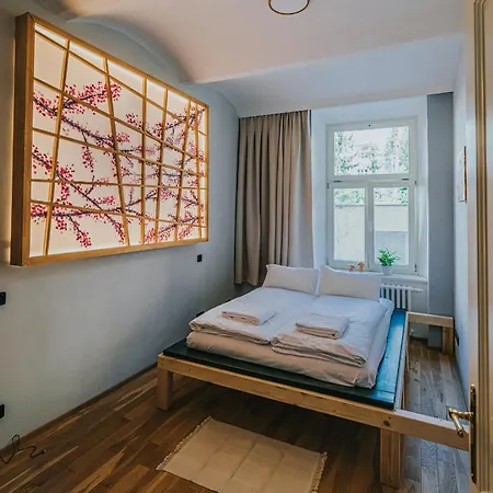 Bohemian Experience 4*