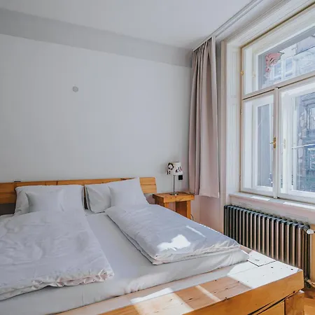 Bohemian Experience Hotel apartamentowy 4*